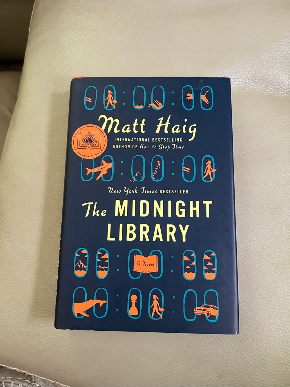 Matt Haig - The Midnight Library (Navy & Orange Cover)